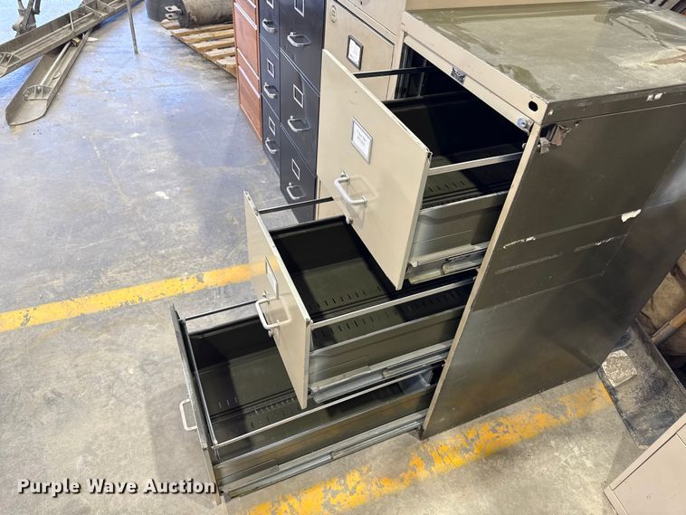 image for item ND9534 (5) file cabinets