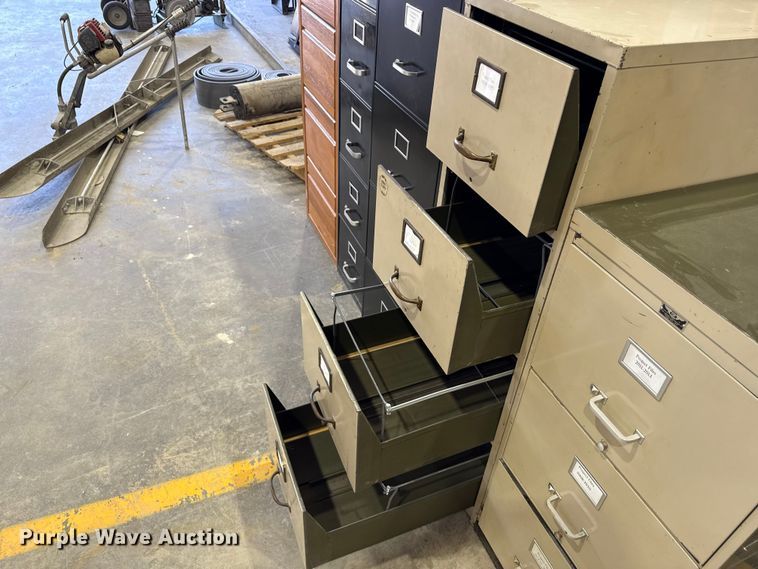 image for item ND9534 (5) file cabinets