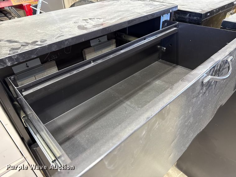 image for item ND9535 (6) file cabinets