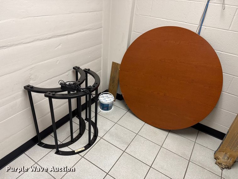 image for item NK9110 Office furniture