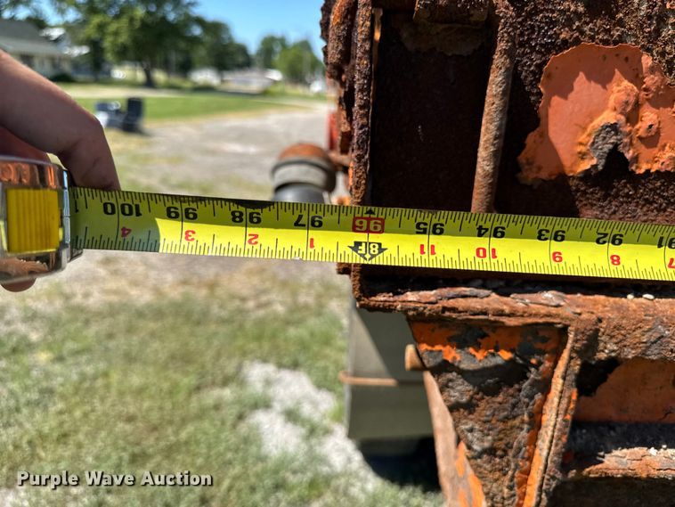 image for item OE9607 1998 International 4900 dump truck