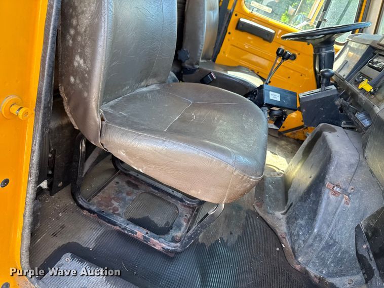 image for item OE9607 1998 International 4900 dump truck