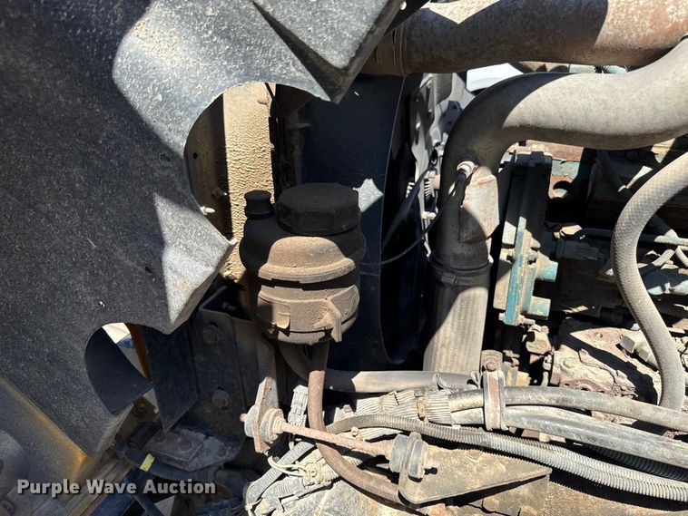 image for item OE9607 1998 International 4900 dump truck