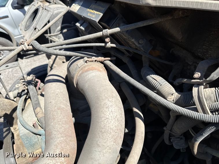 image for item OE9607 1998 International 4900 dump truck