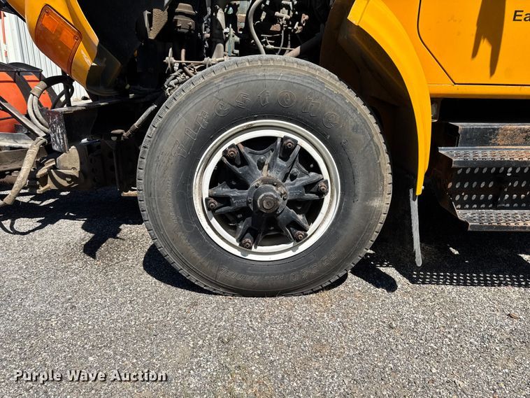 image for item OE9607 1998 International 4900 dump truck