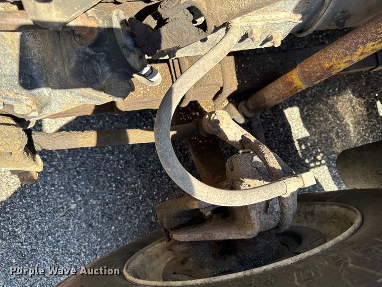 image for item OE9607 1998 International 4900 dump truck