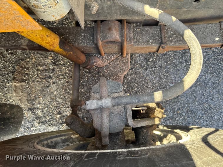 image for item OE9607 1998 International 4900 dump truck