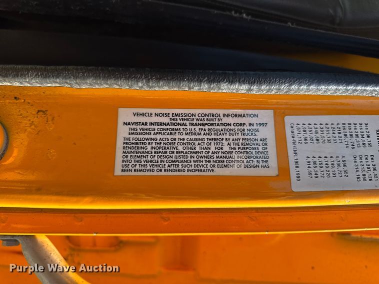 image for item OE9607 1998 International 4900 dump truck