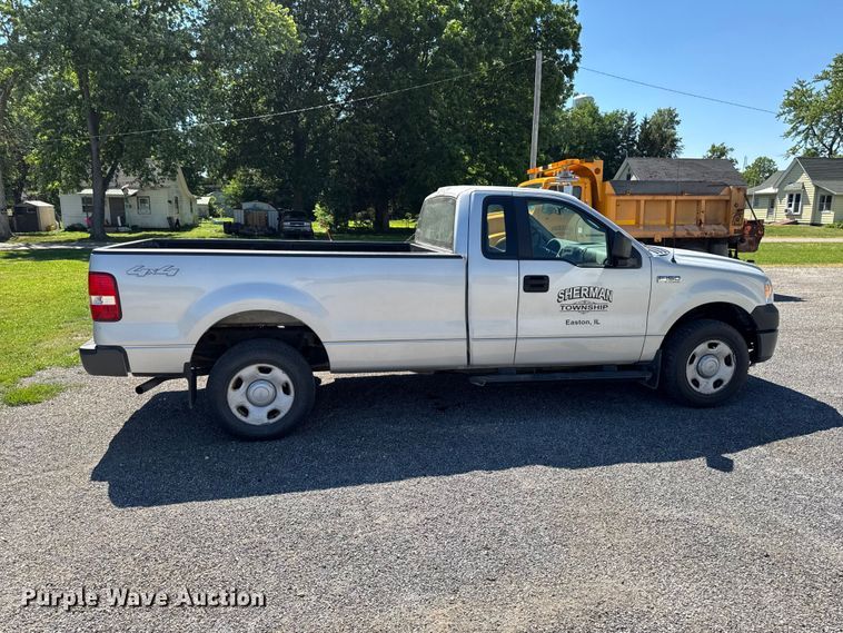 image for item OE9608 2007 Ford F150 XL pickup truck