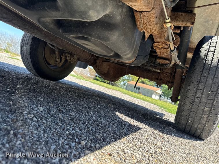 image for item OE9608 2007 Ford F150 XL pickup truck