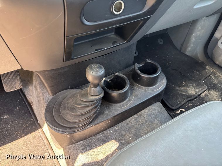 image for item OE9608 2007 Ford F150 XL pickup truck