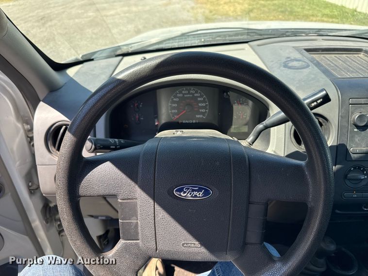 image for item OE9608 2007 Ford F150 XL pickup truck