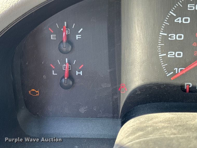 image for item OE9608 2007 Ford F150 XL pickup truck