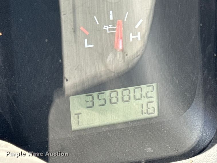 image for item OE9608 2007 Ford F150 XL pickup truck