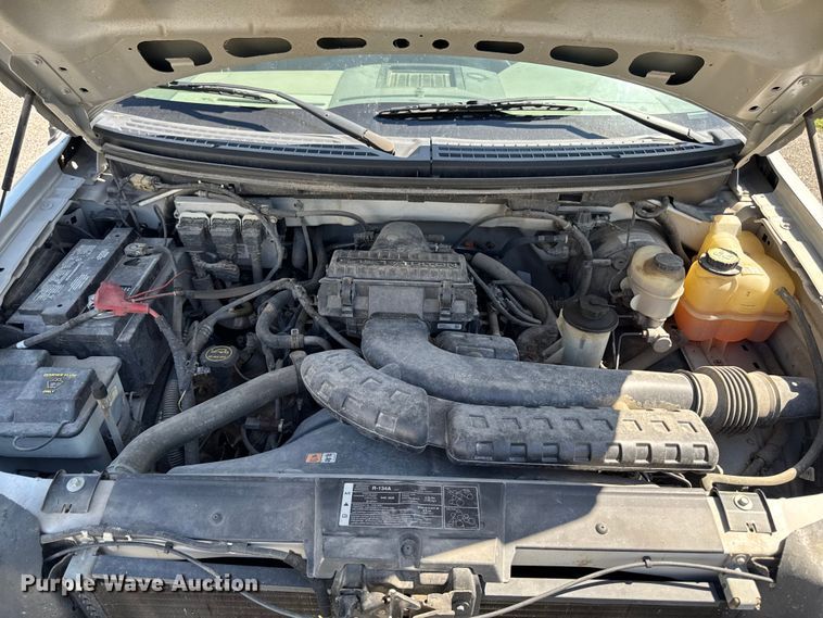 image for item OE9608 2007 Ford F150 XL pickup truck