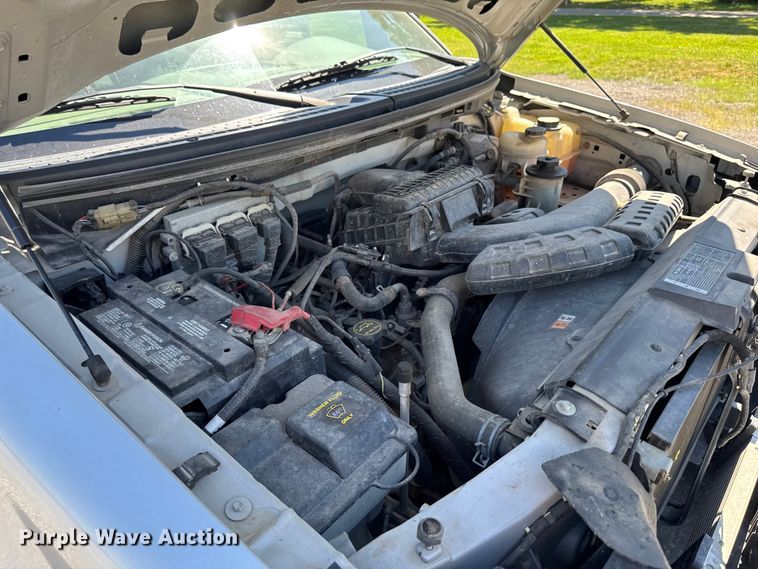 image for item OE9608 2007 Ford F150 XL pickup truck