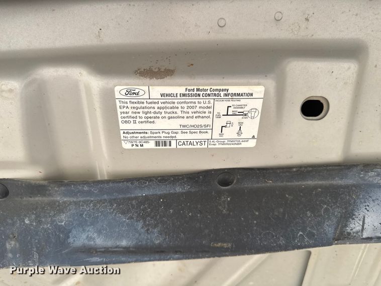 image for item OE9608 2007 Ford F150 XL pickup truck