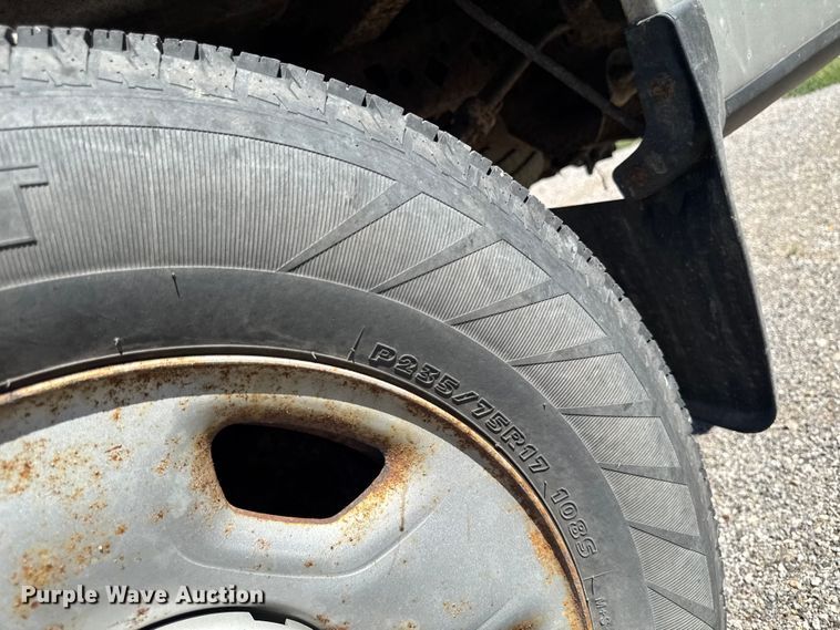 image for item OE9608 2007 Ford F150 XL pickup truck