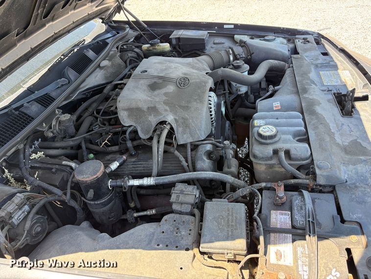 image for item YA3670 2001 Ford Crown Victoria Police Interceptor 