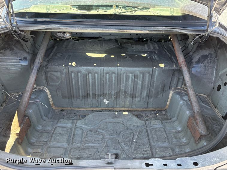 image for item YA3671 2001 Ford Crown Victoria Police Interceptor 
