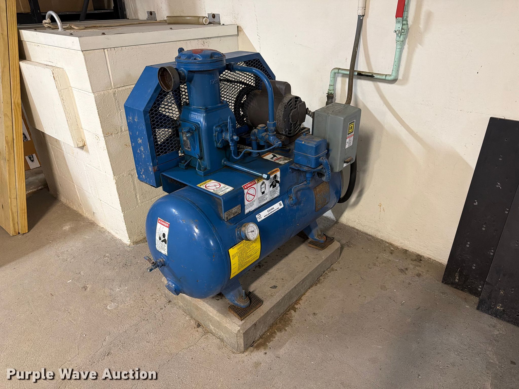 Quincy air compressor in Liberty, MO | Item EX5494 for sale