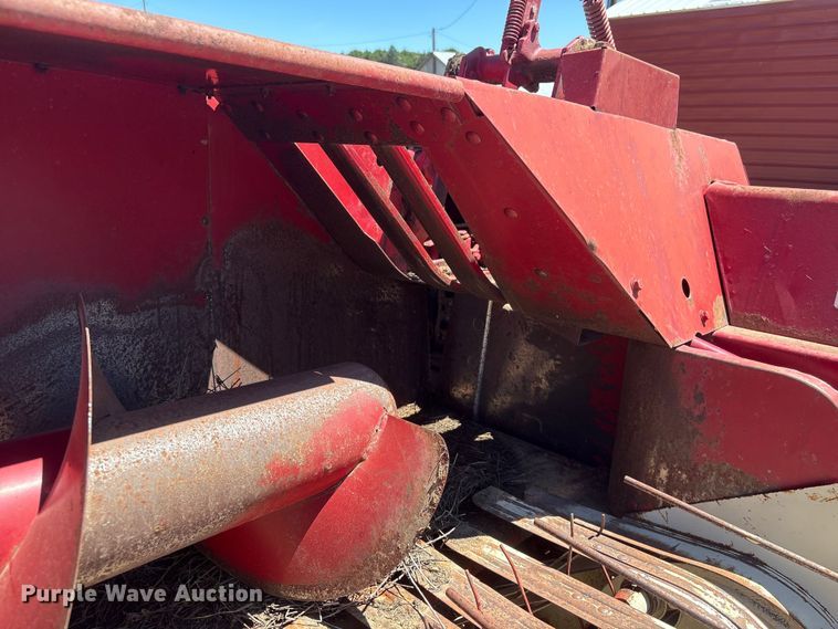 image for item DO5253 International Harvester 47 small square baler