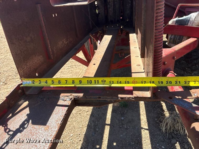 image for item DO5253 International Harvester 47 small square baler