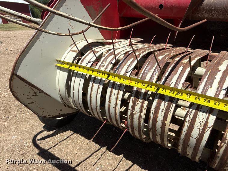 image for item DO5253 International Harvester 47 small square baler