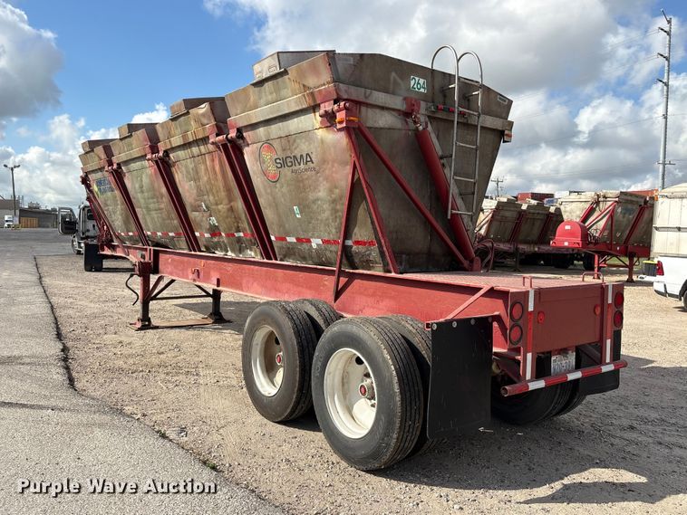 image for item EA7257 1988 Killebrew fertilizer delivery trailer