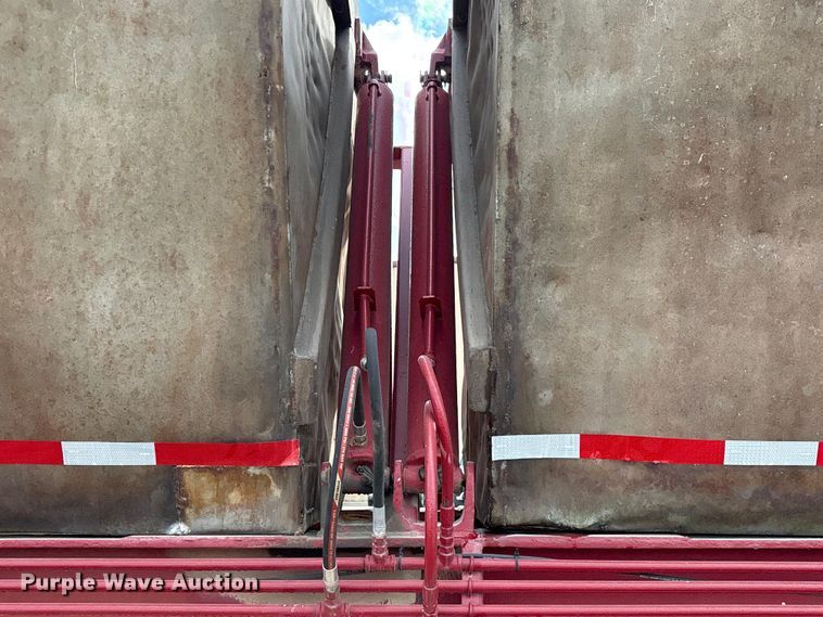image for item EA7257 1988 Killebrew fertilizer delivery trailer