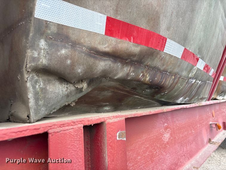 image for item EA7257 1988 Killebrew fertilizer delivery trailer