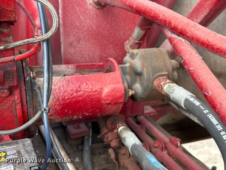 image for item EA7257 1988 Killebrew fertilizer delivery trailer
