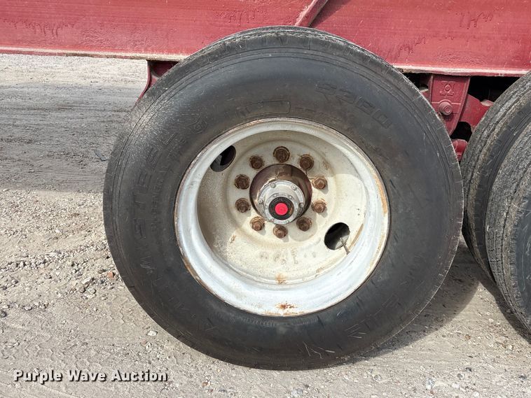 image for item EA7257 1988 Killebrew fertilizer delivery trailer