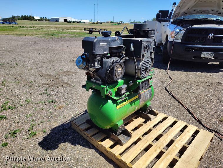 image for item ED0142 John Deere AC2-CW5170M welder/generator