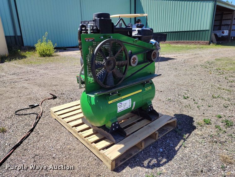 image for item ED0142 John Deere AC2-CW5170M welder/generator