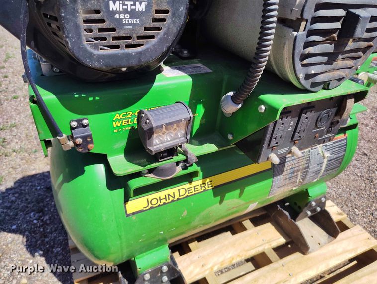image for item ED0142 John Deere AC2-CW5170M welder/generator