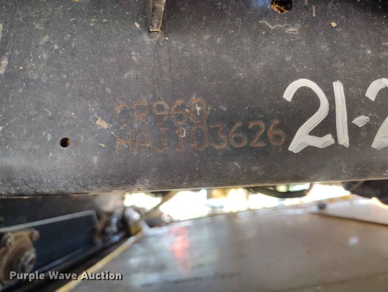 image for item ED0143 2005 New Holland CR960 combine
