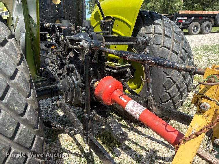 image for item EI5889 Yanmar YM240 tractor