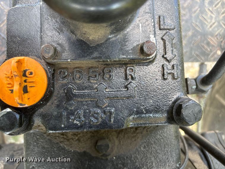 image for item EI5889 Yanmar YM240 tractor
