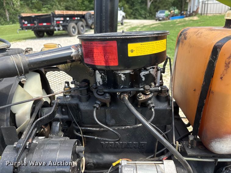 image for item EI5889 Yanmar YM240 tractor