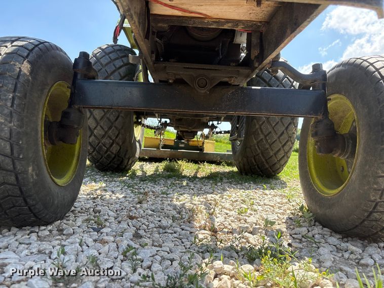 image for item EI5889 Yanmar YM240 tractor