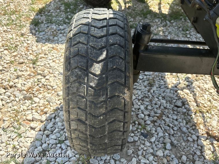 image for item EI5889 Yanmar YM240 tractor