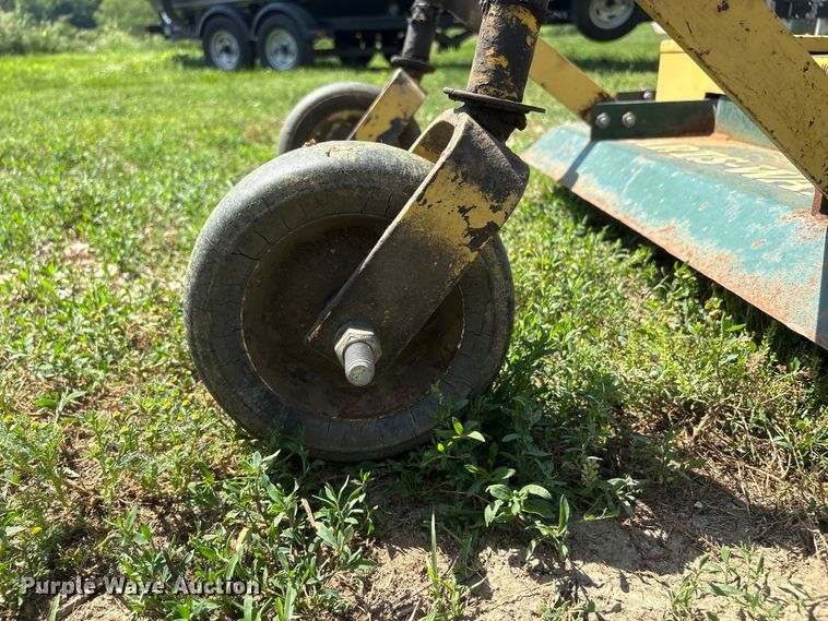 image for item EI5889 Yanmar YM240 tractor