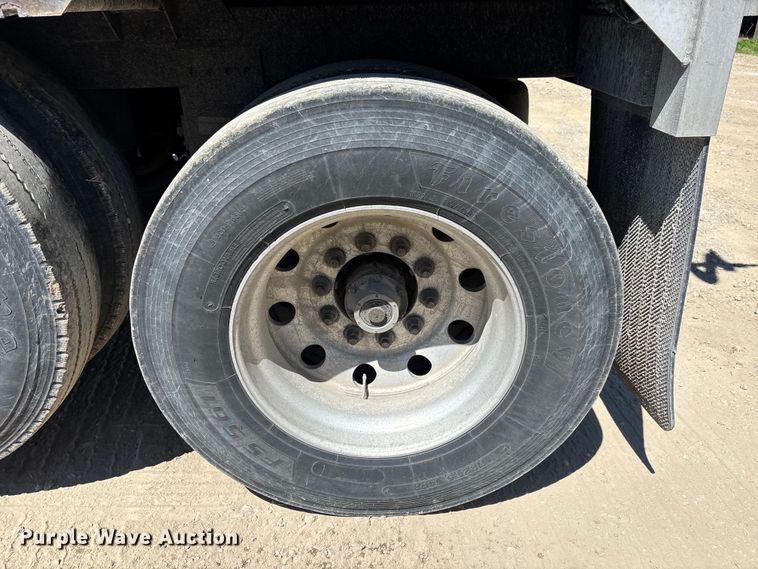 image for item EM5113 2017 Timpte, Inc Bottom Hopper Trailer