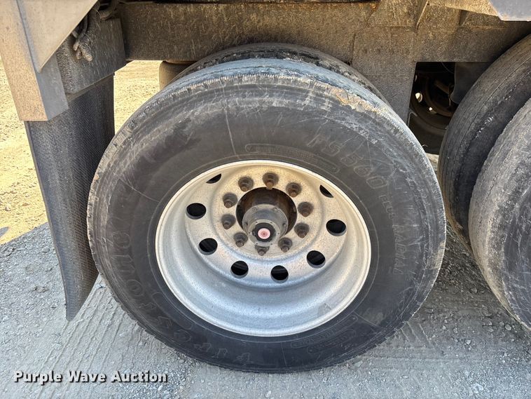 image for item EM5113 2017 Timpte, Inc Bottom Hopper Trailer