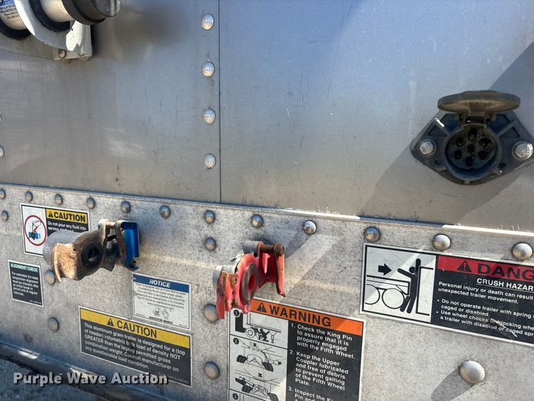 image for item EM5115 2018 Wilson Trailer Co. grain trailer