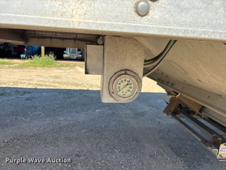 image for item EM5115 2018 Wilson Trailer Co. grain trailer