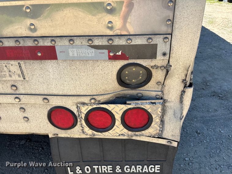 image for item EM5115 2018 Wilson Trailer Co. grain trailer
