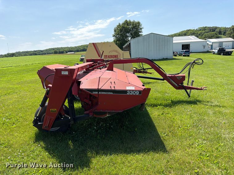 image for item EN0322 J.I. Case 3309 swather / windrower