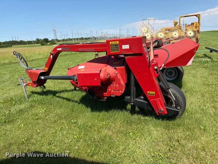 image for item EN0322 J.I. Case 3309 swather / windrower